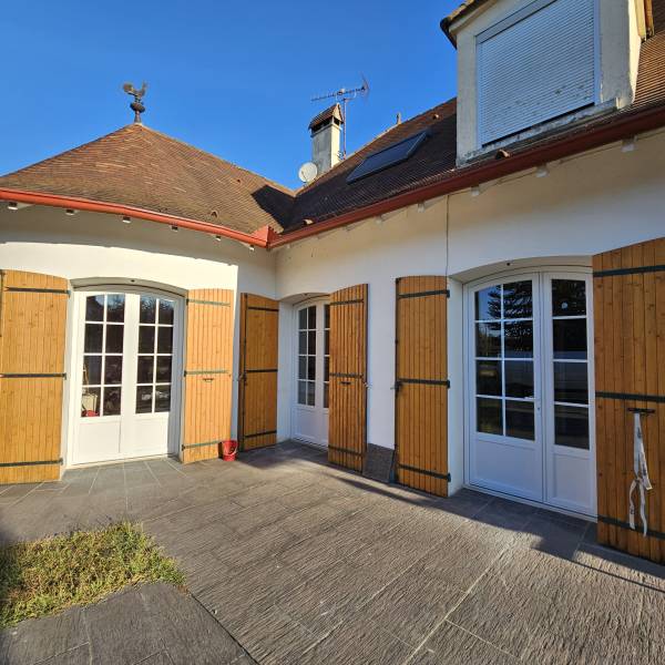 Menuisier à Montpon-Ménestérol pour le changement de menuiseries en rénovation