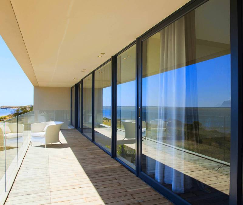 Fenêtres et portes extérieures avec vitrage isolant à Ménesplet